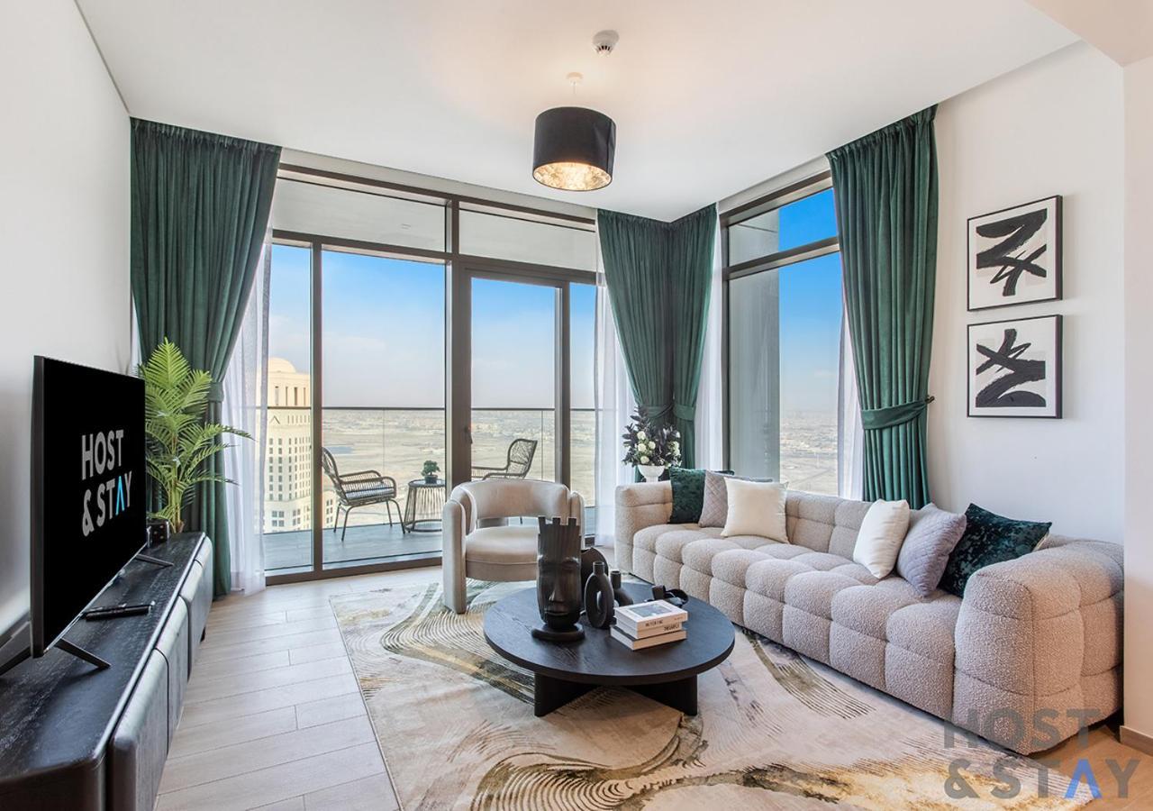 Apartment 2-br Getaway At Palace Residences, Creek Dubai