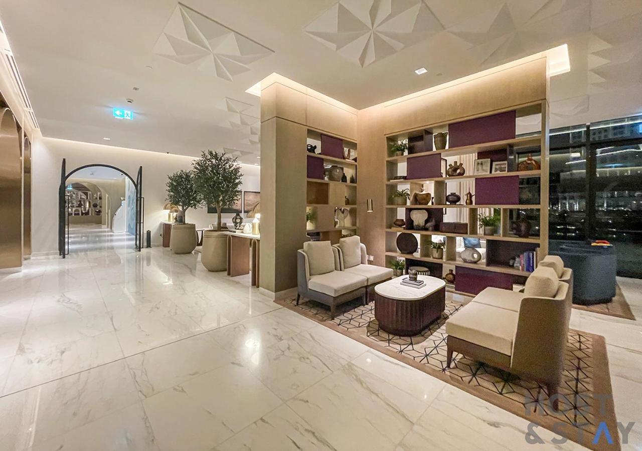 2-br Getaway At Palace Residences, Creek * Dubai