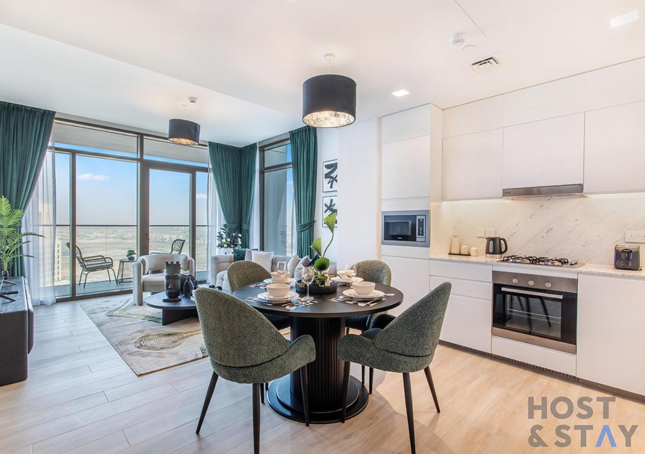 2-br Getaway At Palace Residences, Creek Apartment