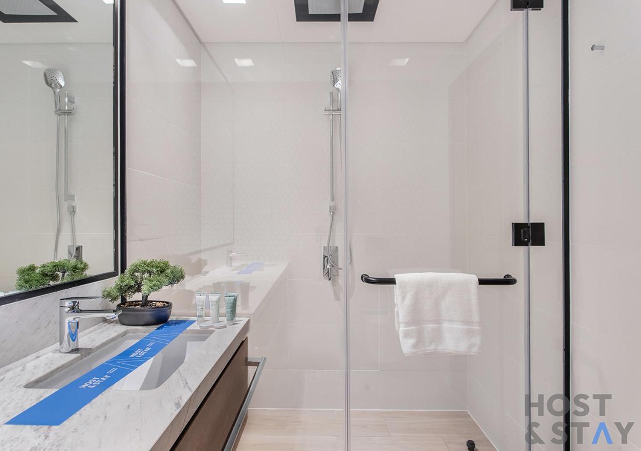 2-br Getaway At Palace Residences, Creek